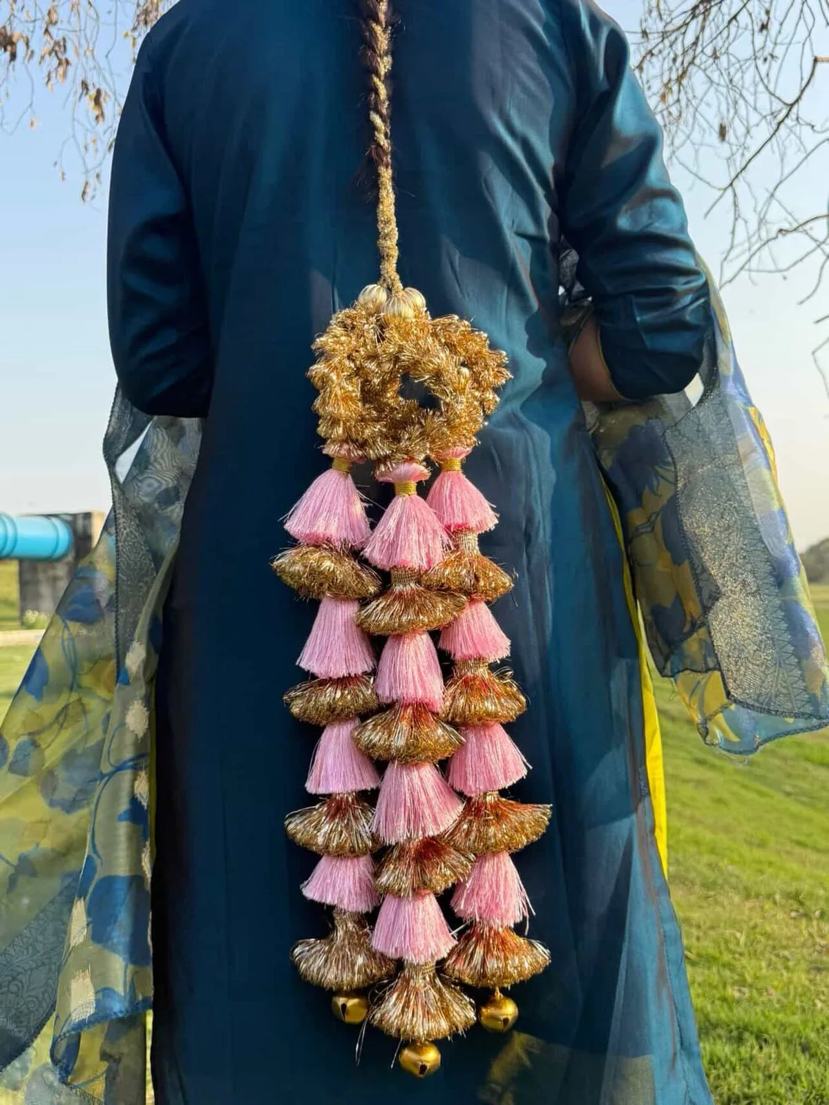 Shahi Latkan Paranda